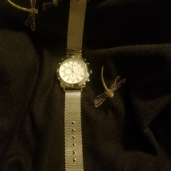 Reduction Sporty Gun Metal WATCH - Picture 3 of 14